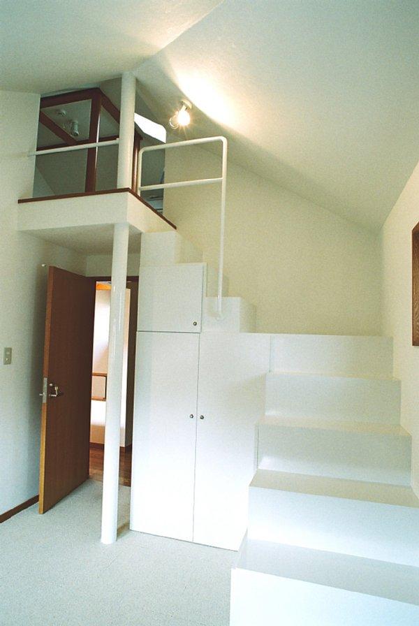 屋根裏部屋