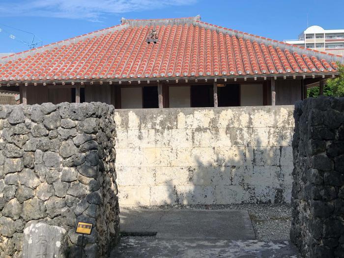 沖縄の民家、石垣